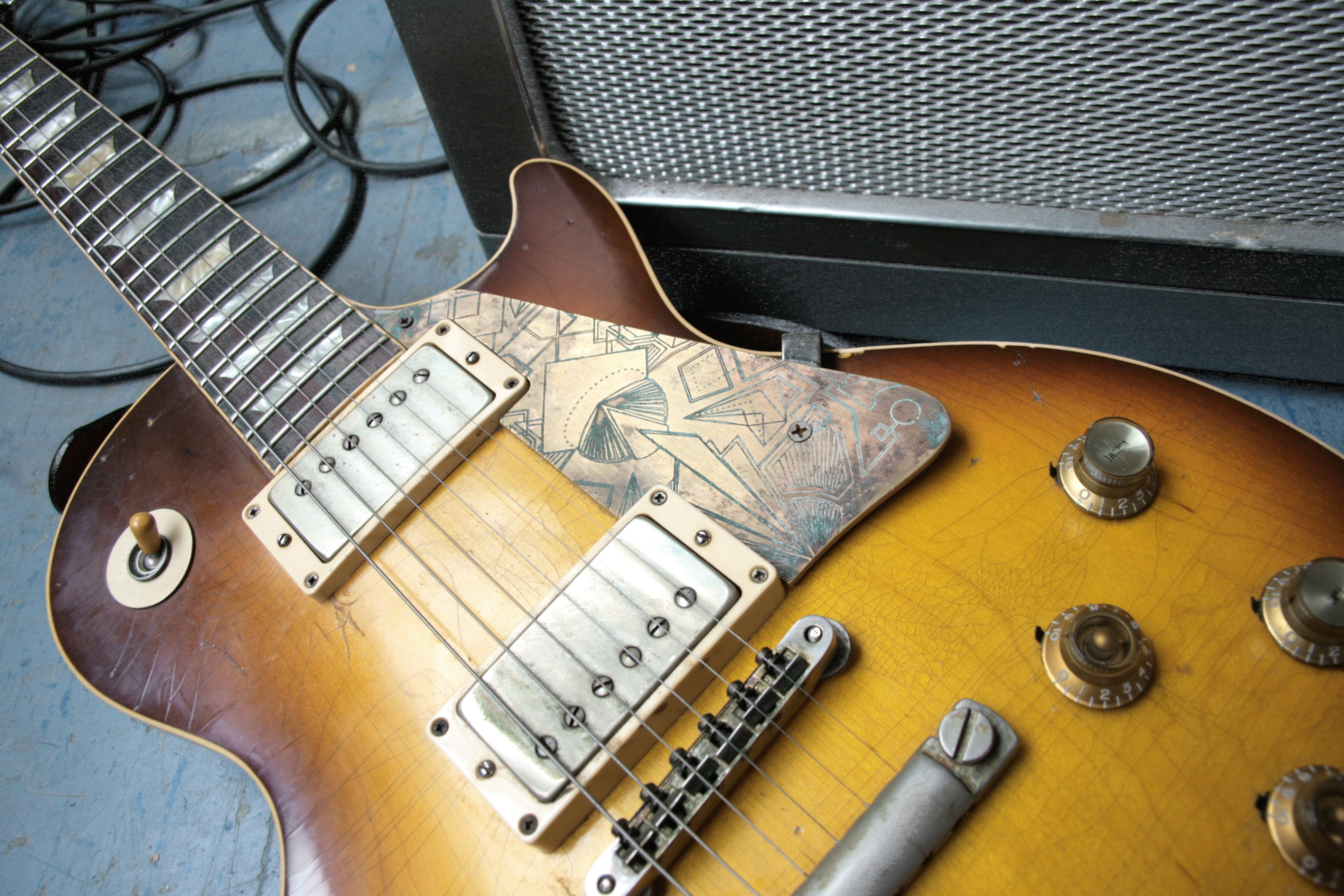 Les Paul Brass Plate